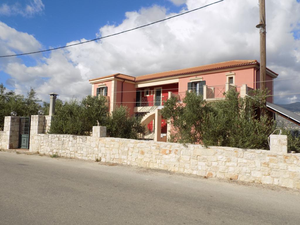 Kolona Apartments Lixouri Exterior photo